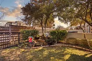 703 N Avalon Ct, Granbury, TX 76048 - Photo 4