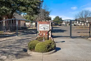 703 N Avalon Ct, Granbury, TX 76048 - Photo 20