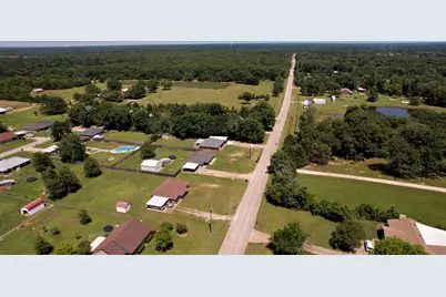 1974 County Road 33900, Powderly, TX 75473 - Photo 28
