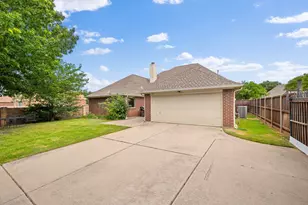 1433 Indian Springs, Carrollton, TX 75007 - Photo 24