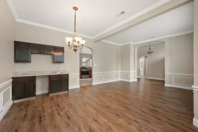 1433 Indian Springs, Carrollton, TX 75007 - Photo 4