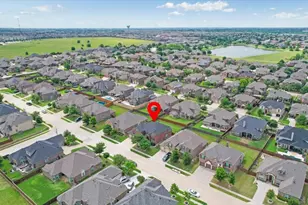 319 Westphalian Dr, Celina, TX 75009 - Photo 32