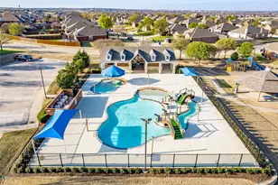 319 Westphalian Dr, Celina, TX 75009 - Photo 36