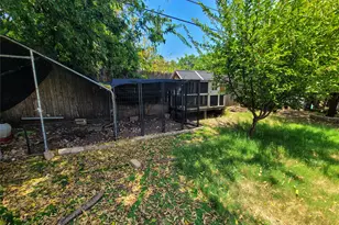 2004 N 40th St, Waco, TX 76707 - Photo 36