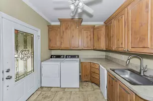 566 Selma Rd, Bowie, TX 76230 - Photo 4