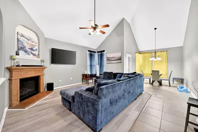 424 Castle, DeSoto, TX 75115 - Photo 4