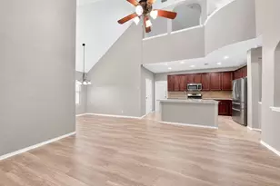 424 Castle St, DeSoto, TX 75115 - Photo 4