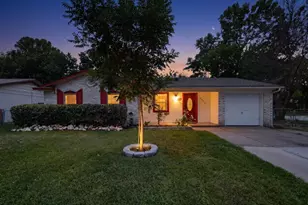 3002 Sandra Ln, Rowlett, TX 75088 - Photo 2