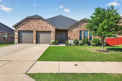 107 Cantle Street, Waxahachie, TX 75165 - Photo 1