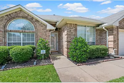 2732 Crystal Glenn Circle, Hurst, TX 76054 - Photo 38