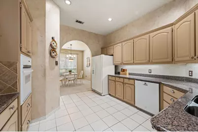 2732 Crystal Glenn Circle, Hurst, TX 76054 - Photo 4