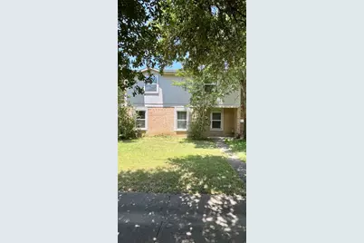 2206 Statler Drive, Carrollton, TX 75007 - Photo 2