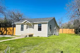 111 Rousseau St, Waxahachie, TX 75165 - Photo 2
