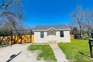 111 Rousseau St, Waxahachie, TX 75165 - Photo 1