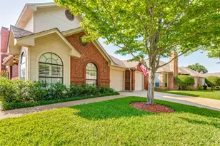 1212 Boardwalk St, Arlington, TX 76011 - Photo 1