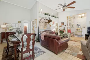 1212 Boardwalk St, Arlington, TX 76011 - Photo 8