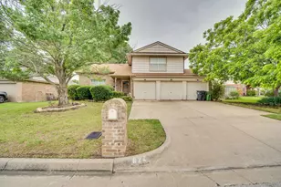 622 Lemon Dr, Arlington, TX 76018 - Photo 1