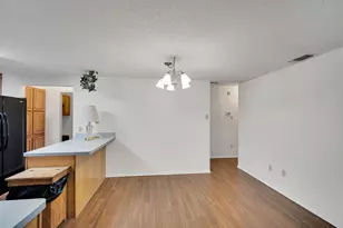 622 Lemon Dr, Arlington, TX 76018 - Photo 10