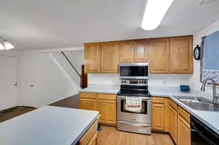622 Lemon Dr, Arlington, TX 76018 - Photo 8