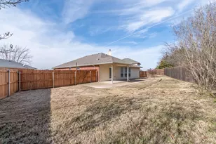 6529 Graceland Dr, Greenville, TX 75402 - Photo 14