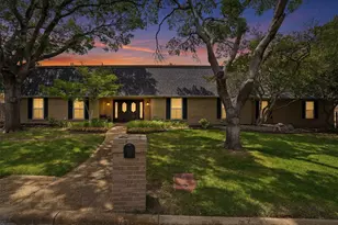 3812 Lands End St, Fort Worth, TX 76109 - Photo 4