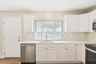 5753 Valley Mills Drive, Garland, TX 75043 - Photo 2