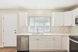 5753 Valley Mills Dr, Garland, TX 75043 - Photo 2