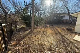 1315 Vine St, Weatherford, TX 76086 - Photo 4