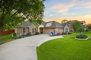 909 Summer Hill Ln, Red Oak, TX 75154 - Photo 4