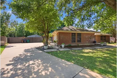 2505 Hillview Court, Denton, TX 76209 - Photo 18