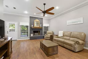 2505 Hillview Ct, Denton, TX 76209 - Photo 2