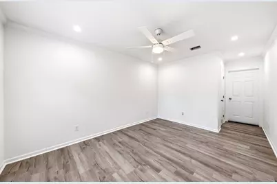 1630 Hansboro Avenue, Dallas, TX 75224 - Photo 14