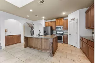 1204 E Shawnee Dr, Savannah, TX 76227 - Photo 8