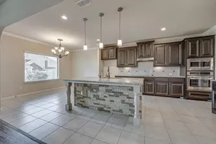 438 Brookdale Dr, Midlothian, TX 76065 - Photo 2