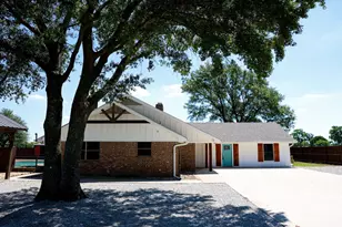 10575 Friendship Rd, Pilot Point, TX 76258 - Photo 16