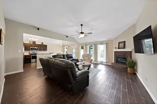 6005 Powder Wood Ln, Arlington, TX 76018 - Photo 2