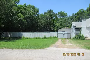 201 E Dallas St, Hutchins, TX 75141 - Photo 16