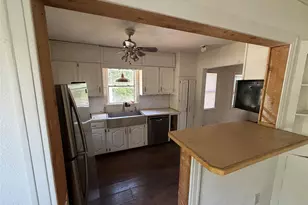 201 E Dallas St, Hutchins, TX 75141 - Photo 6