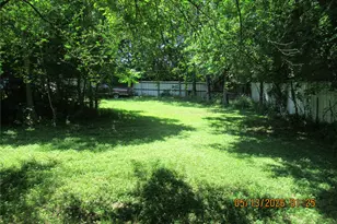201 E Dallas St, Hutchins, TX 75141 - Photo 14