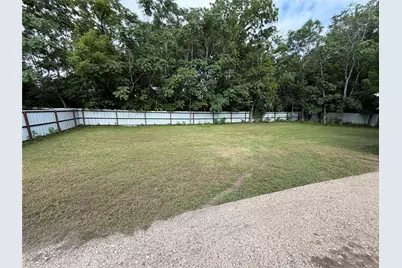 201 E Dallas Street, Hutchins, TX 75141 - Photo 14