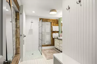 111 S Houston Street, Granbury, TX 76048 - Photo 24