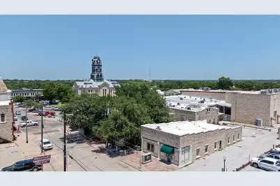 111 S Houston Street, Granbury, TX 76048 - Photo 2