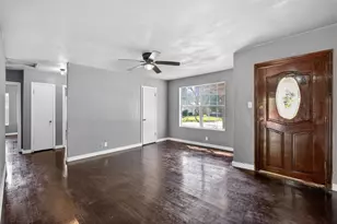 604 Graham St, Cleburne, TX 76033 - Photo 4