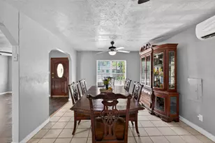 604 Graham St, Cleburne, TX 76033 - Photo 6