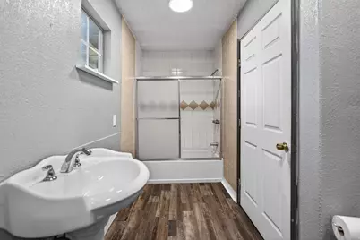 604 Graham Street, Cleburne, TX 76033 - Photo 18