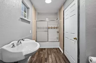 604 Graham St, Cleburne, TX 76033 - Photo 18