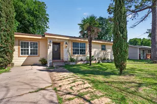 604 Graham St, Cleburne, TX 76033 - Photo 1