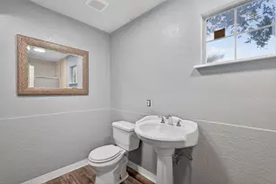 604 Graham St, Cleburne, TX 76033 - Photo 20