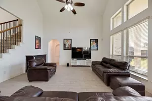 549 Truman St, Waxahachie, TX 75165 - Photo 8