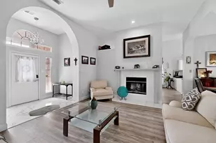 211 Ember Glen Dr, Arlington, TX 76018 - Photo 6